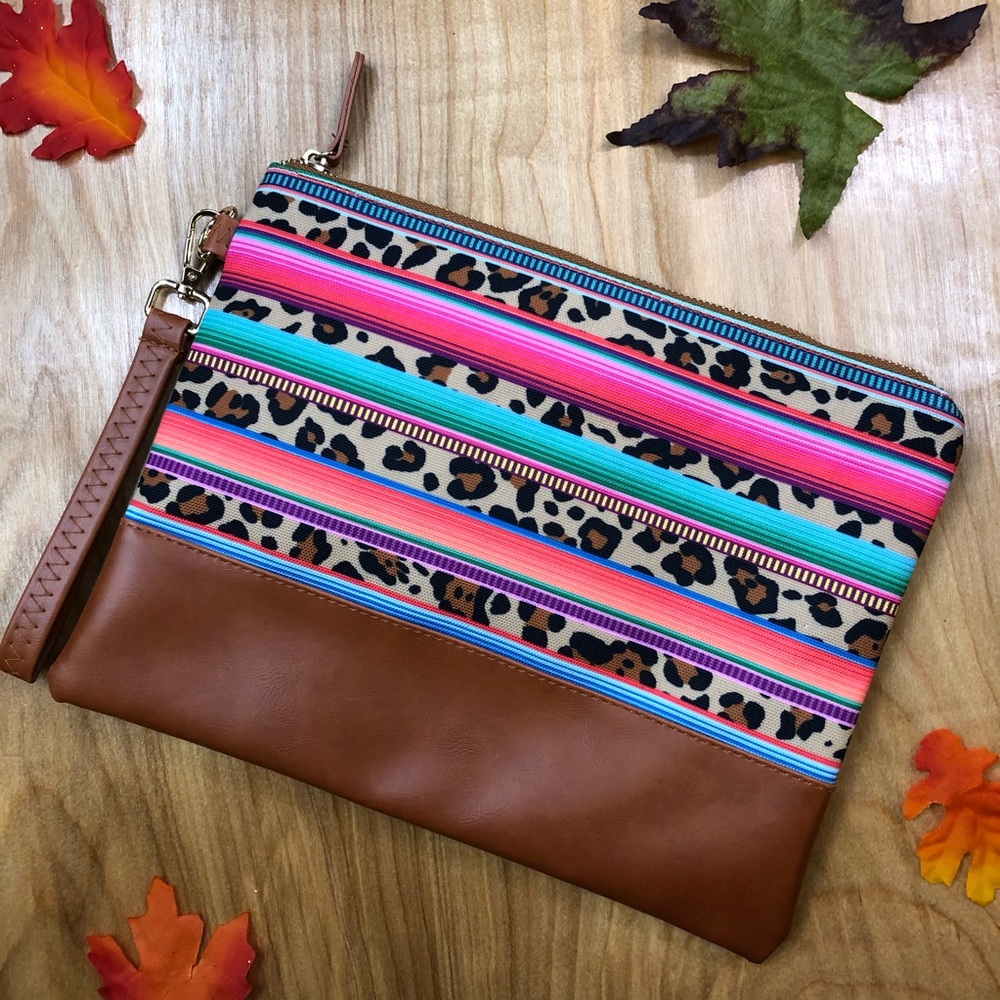5/$25 New Clutch Bag, Serape Print, Box KK